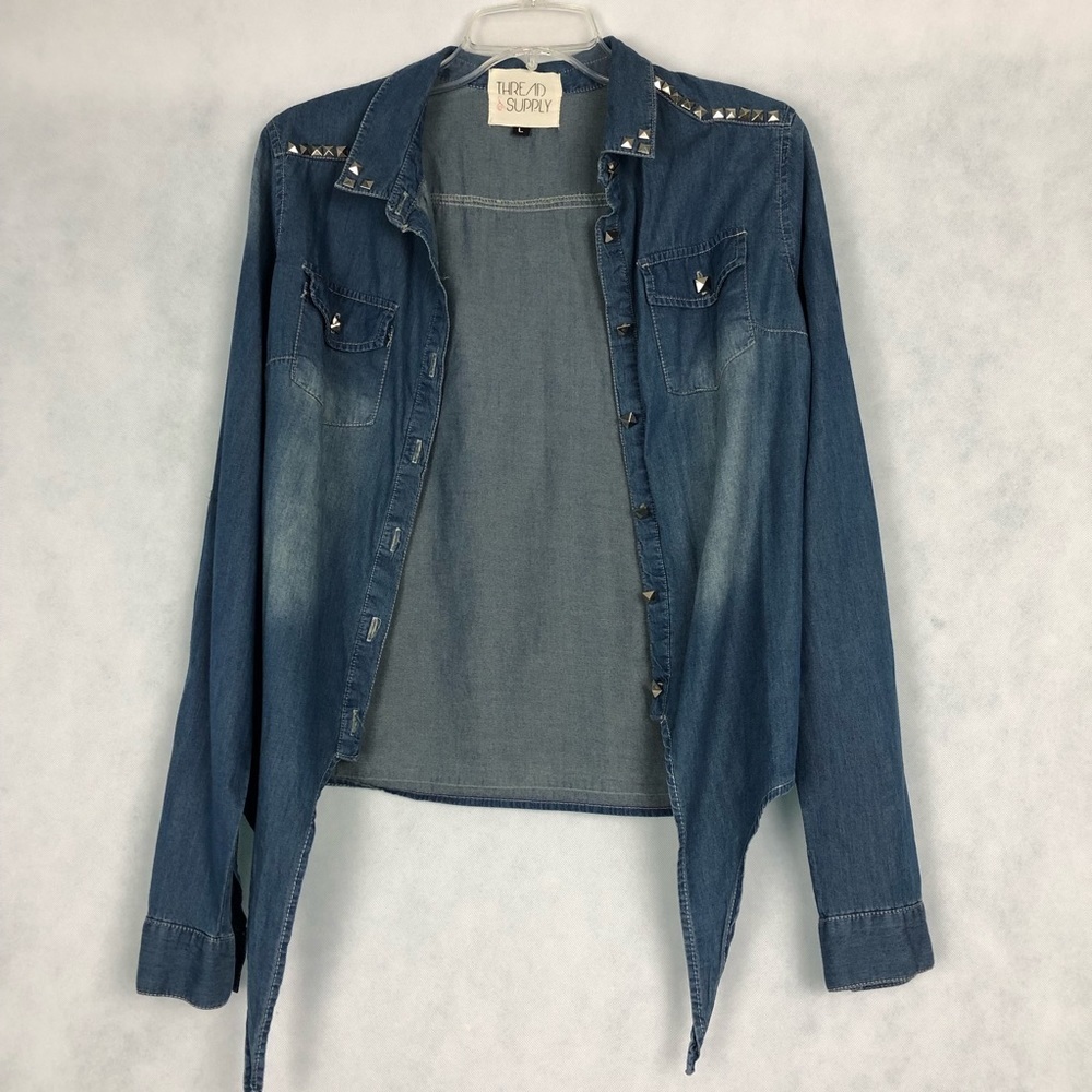 Thread & Supply Women’s Size Large Jean Button Down Top with Tie Bottom - Picture 2 of 5